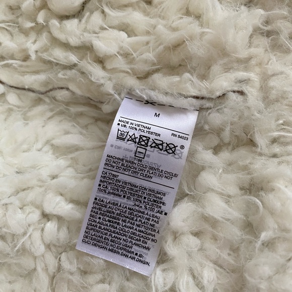 Old Navy Faux Suede Sherpa Vest - Picture 11 of 12